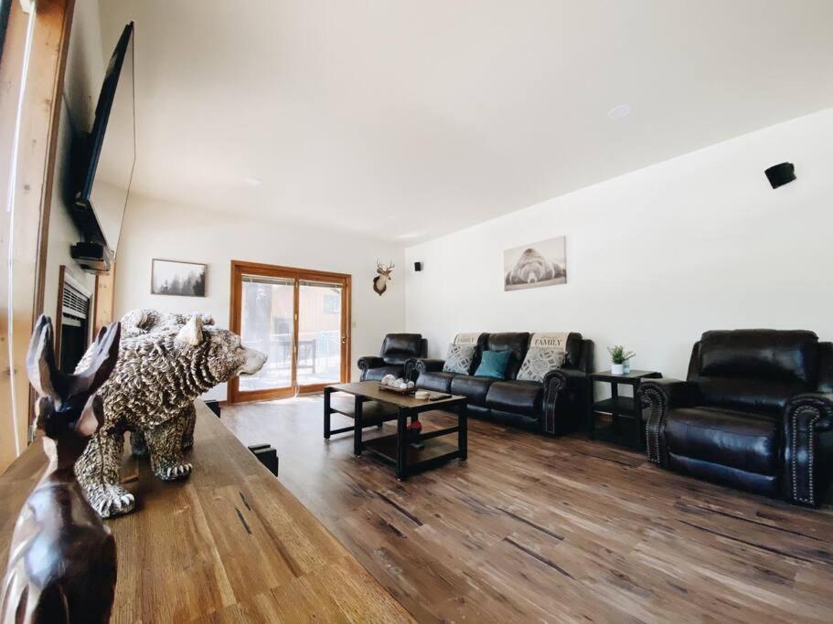Kathys Cabin, King Bed, Hot Tub, Near-Nau & Downtown Attractions, Perfect Year-Round Mountain Getaway Flagstaff Exterior photo