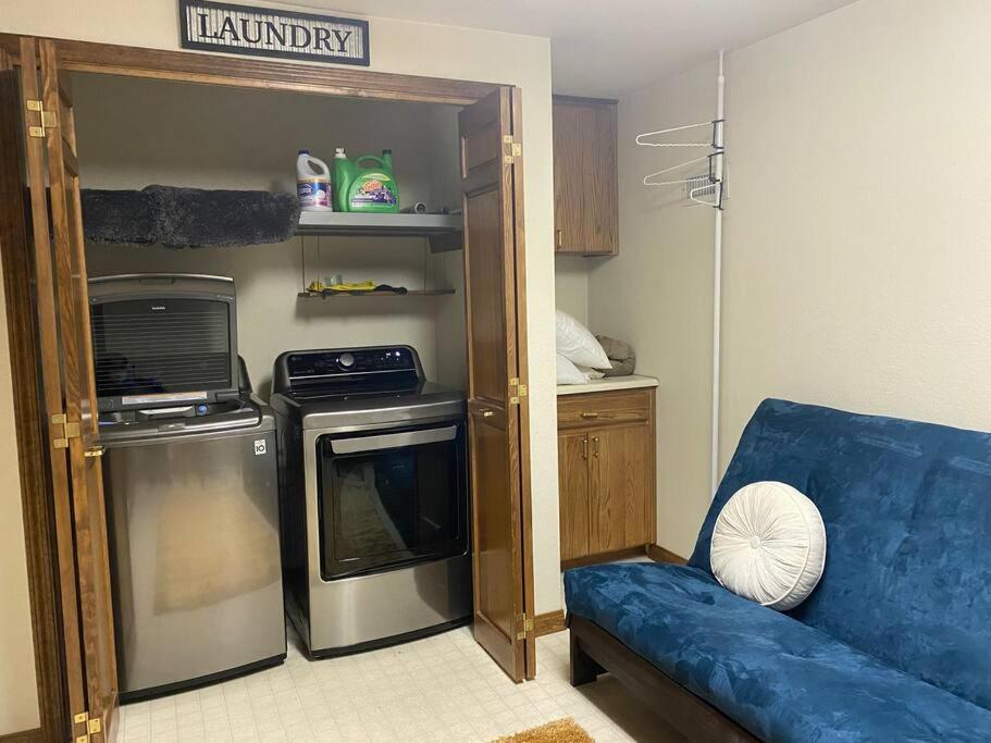 Kathys Cabin, King Bed, Hot Tub, Near-Nau & Downtown Attractions, Perfect Year-Round Mountain Getaway Flagstaff Exterior photo