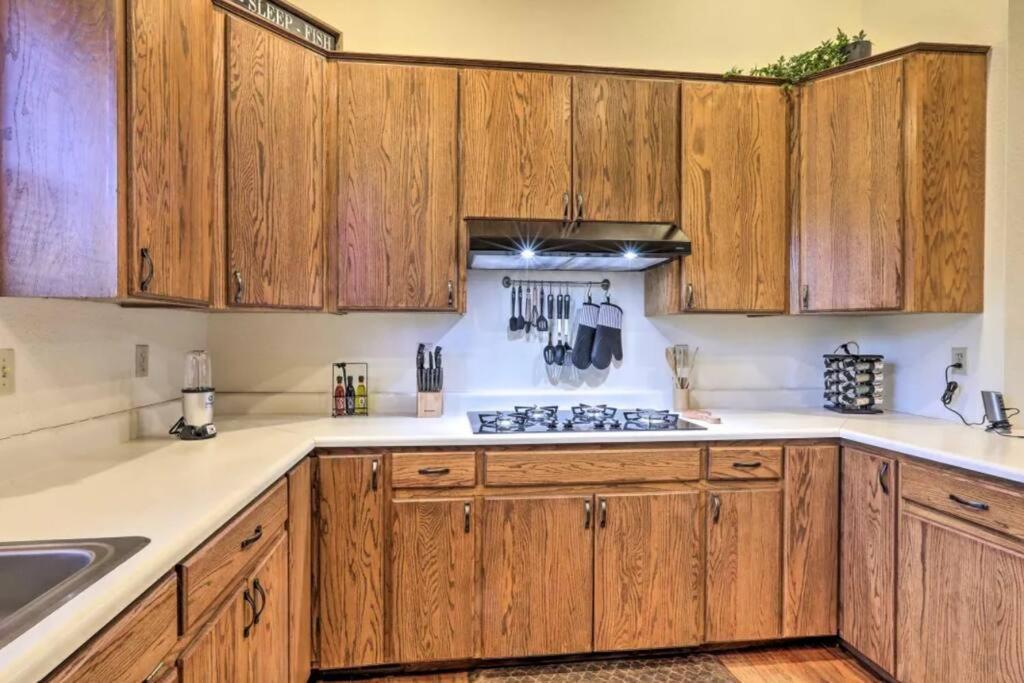 Kathys Cabin, King Bed, Hot Tub, Near-Nau & Downtown Attractions, Perfect Year-Round Mountain Getaway Flagstaff Exterior photo