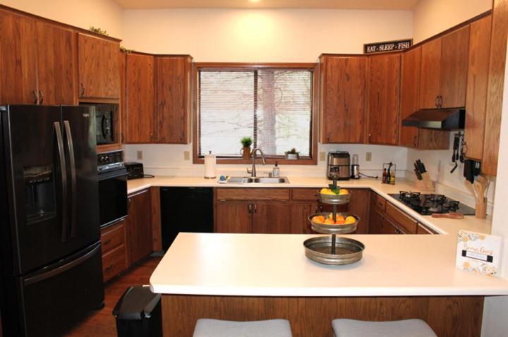 Kathys Cabin, King Bed, Hot Tub, Near-Nau & Downtown Attractions, Perfect Year-Round Mountain Getaway Flagstaff Exterior photo