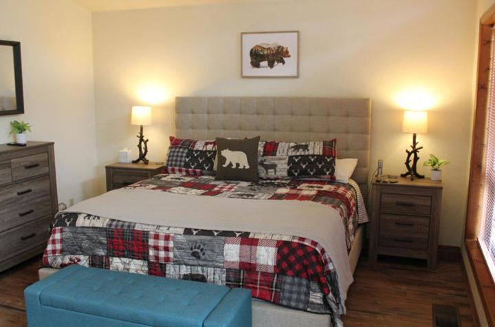 Kathys Cabin, King Bed, Hot Tub, Near-Nau & Downtown Attractions, Perfect Year-Round Mountain Getaway Flagstaff Exterior photo